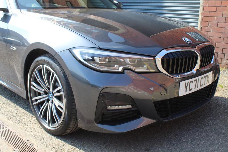 BMW 3 SERIES
