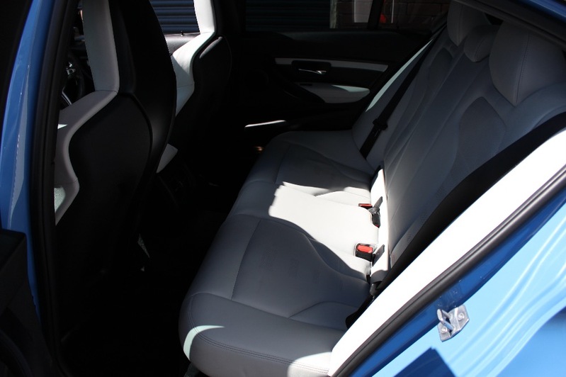 BMW 3 SERIES