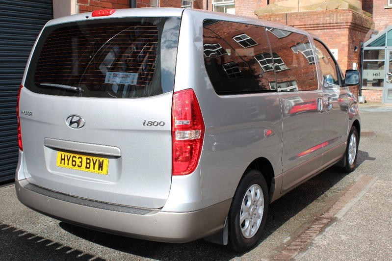 HYUNDAI I800