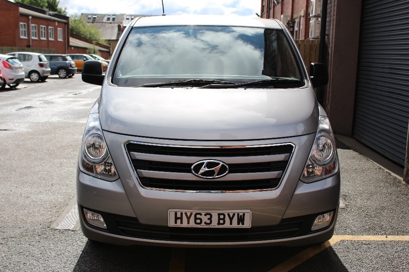 HYUNDAI I800