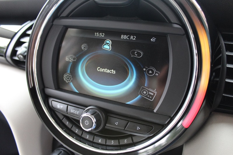 MINI HATCH