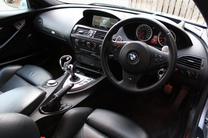 BMW 6 SERIES