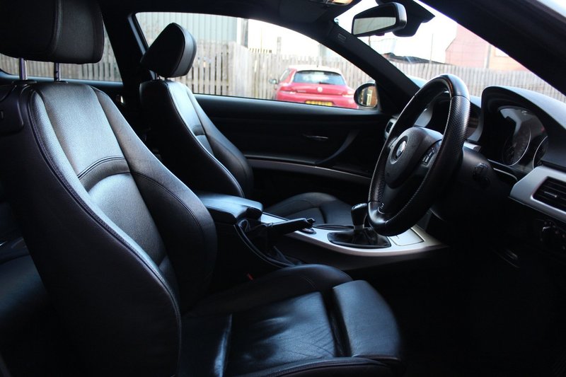 BMW 3 SERIES