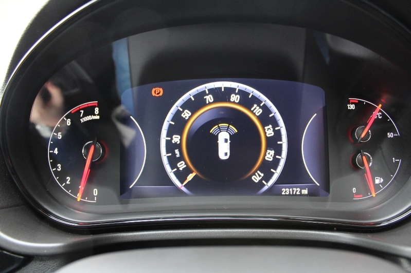 VAUXHALL INSIGNIA