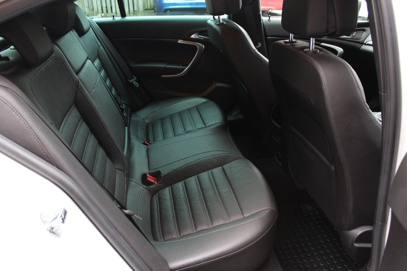 VAUXHALL INSIGNIA
