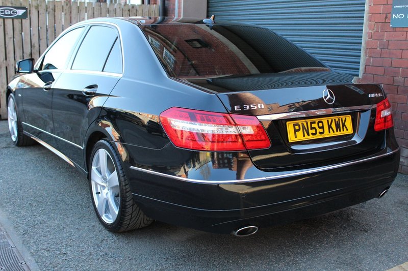 MERCEDES-BENZ E CLASS