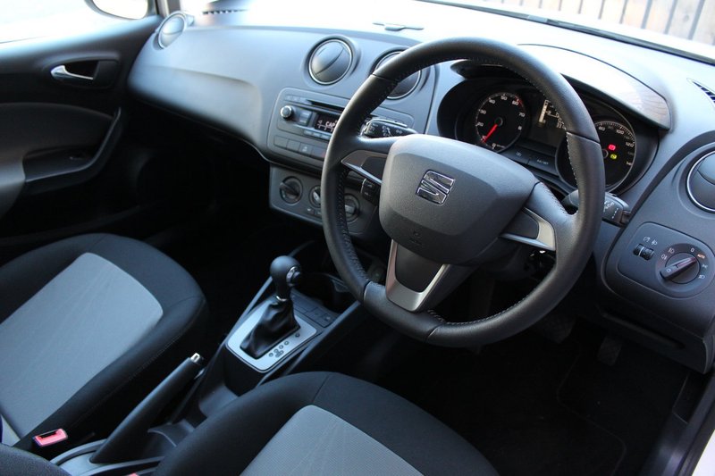 SEAT IBIZA