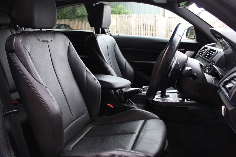 BMW 1 SERIES