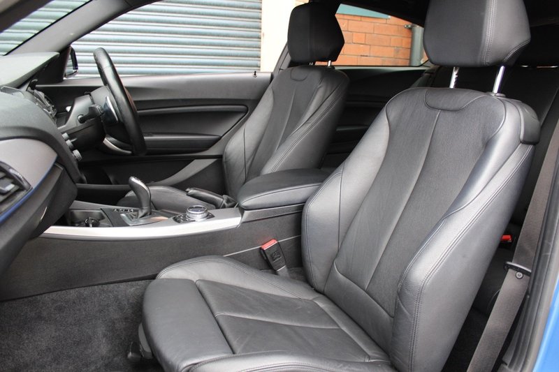BMW 1 SERIES