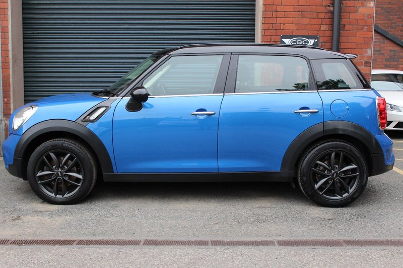 MINI COUNTRYMAN