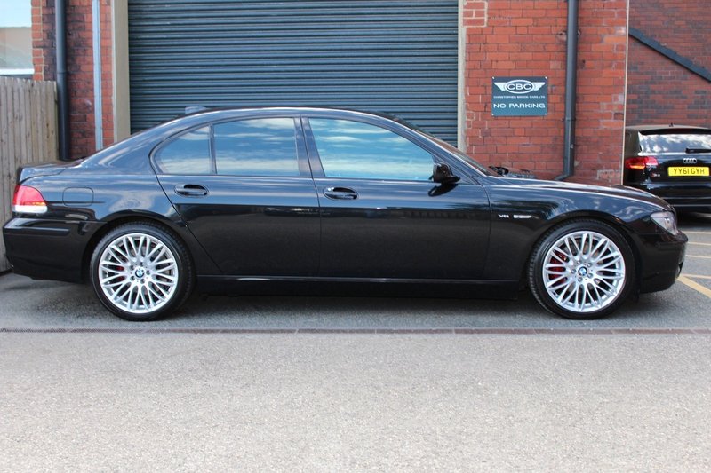 BMW 7 SERIES