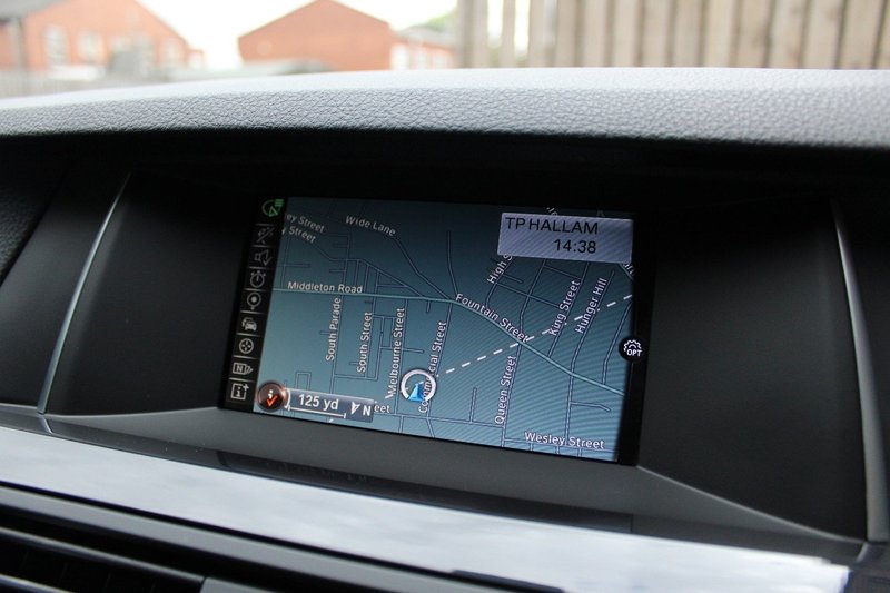 BMW 5 SERIES
