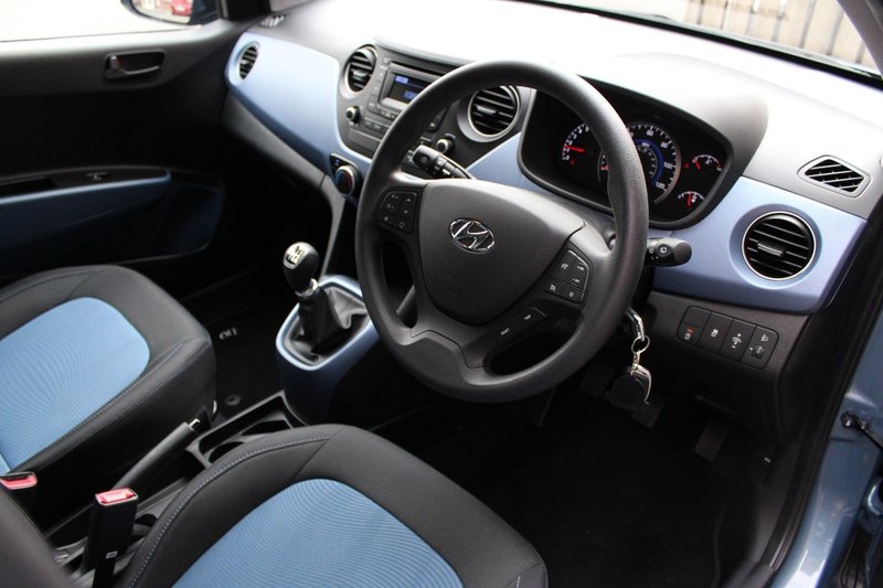 HYUNDAI I10