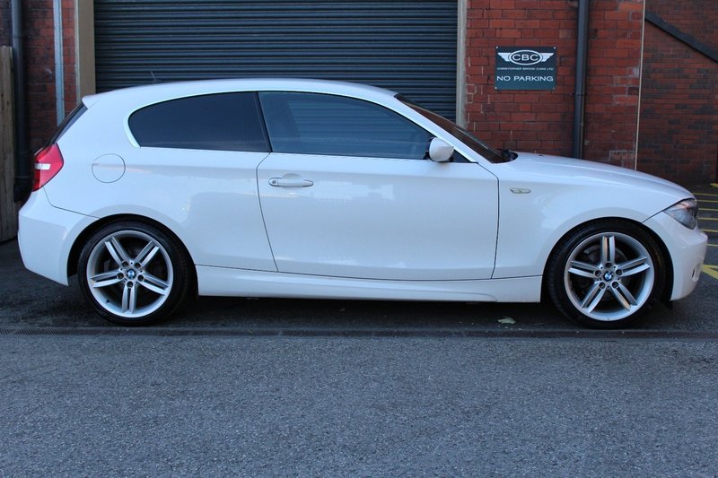 BMW 1 SERIES