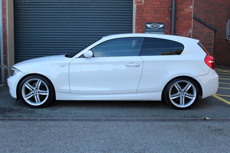 BMW 1 SERIES
