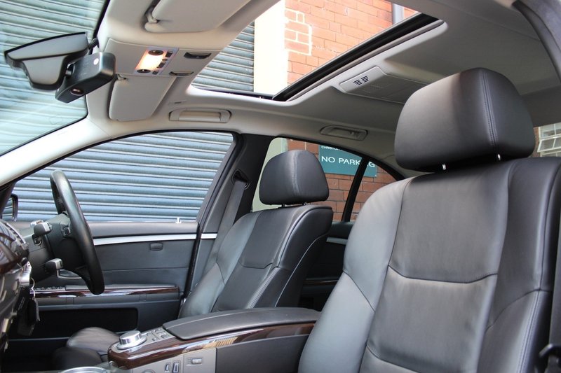 BMW 7 SERIES