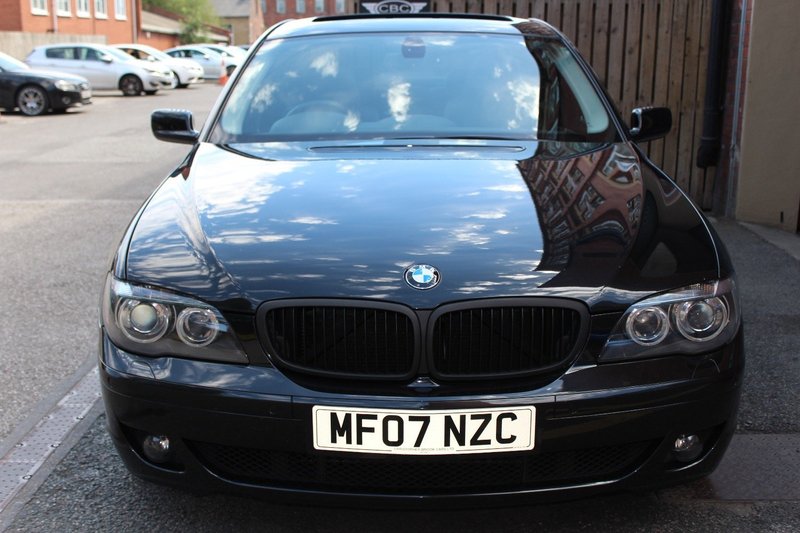 BMW 7 SERIES
