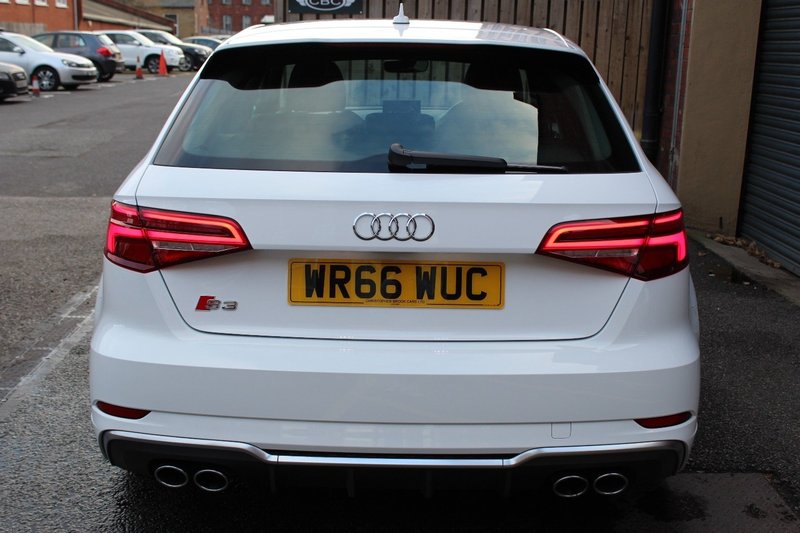 AUDI S3