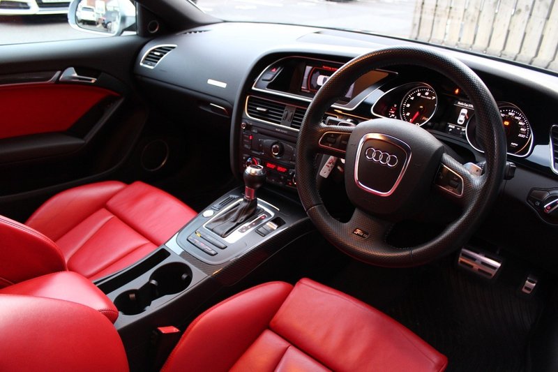 AUDI RS5