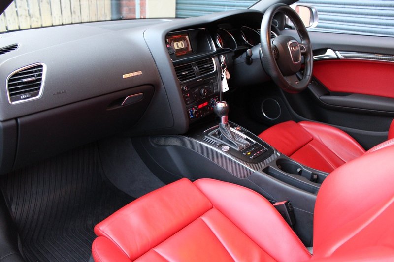 AUDI RS5