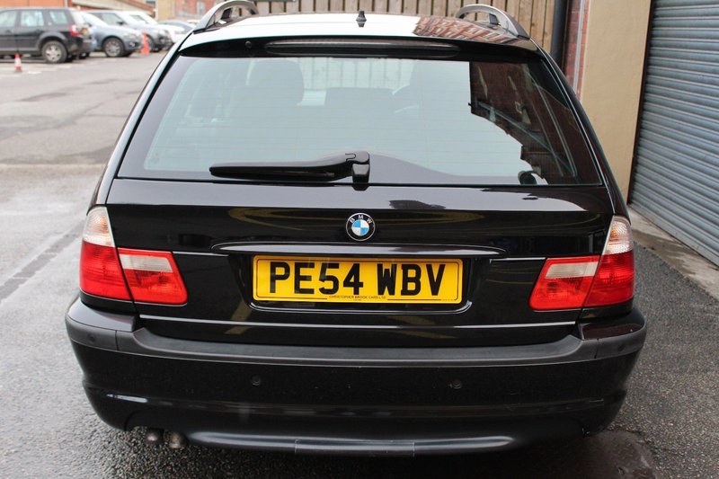 BMW 3 SERIES