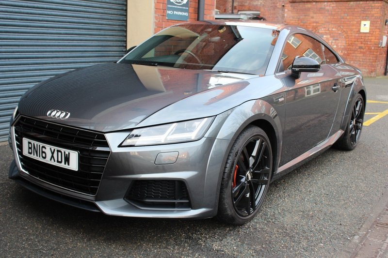 AUDI TT