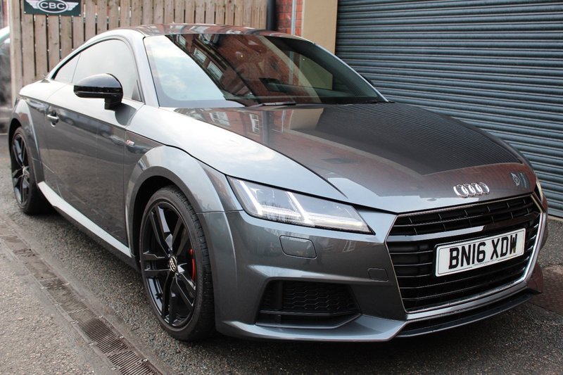 AUDI TT