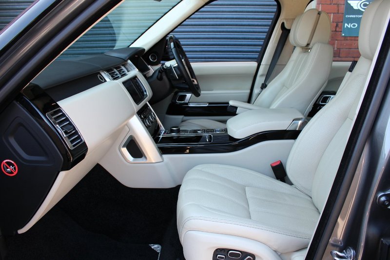 LAND ROVER RANGE ROVER