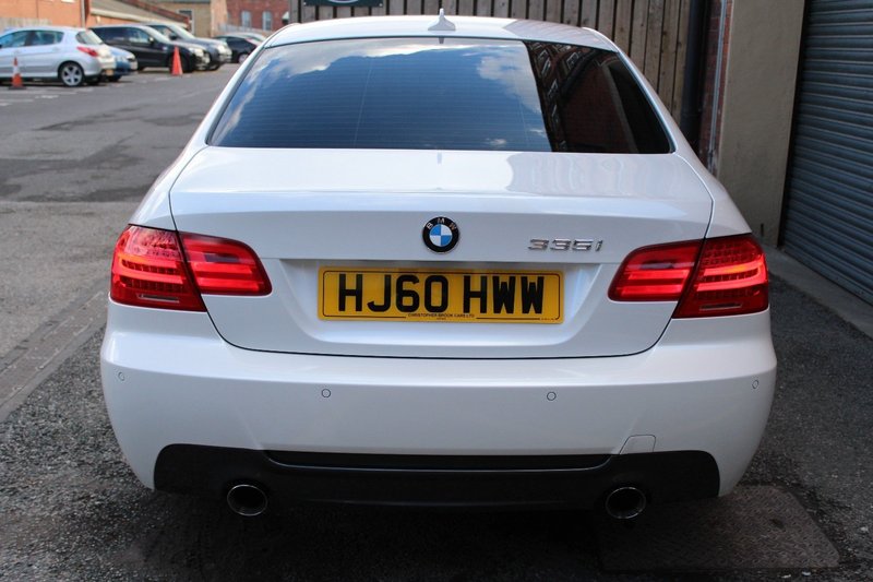 BMW 3 SERIES
