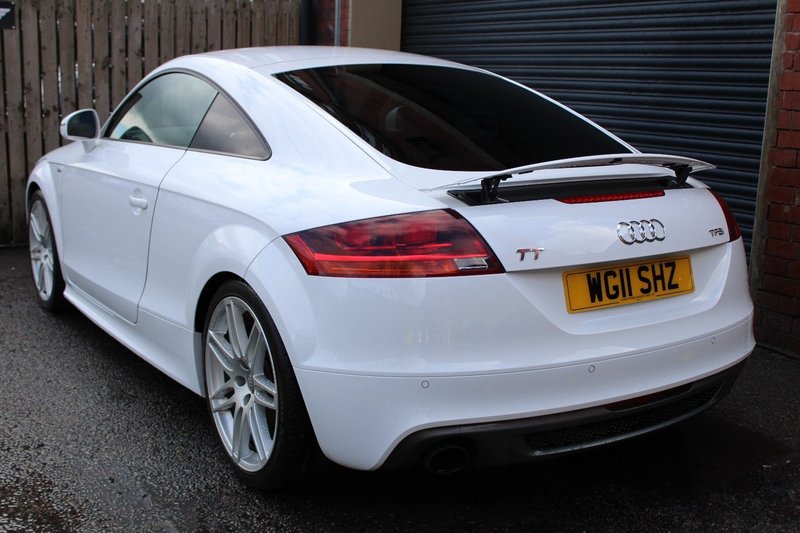 AUDI TT