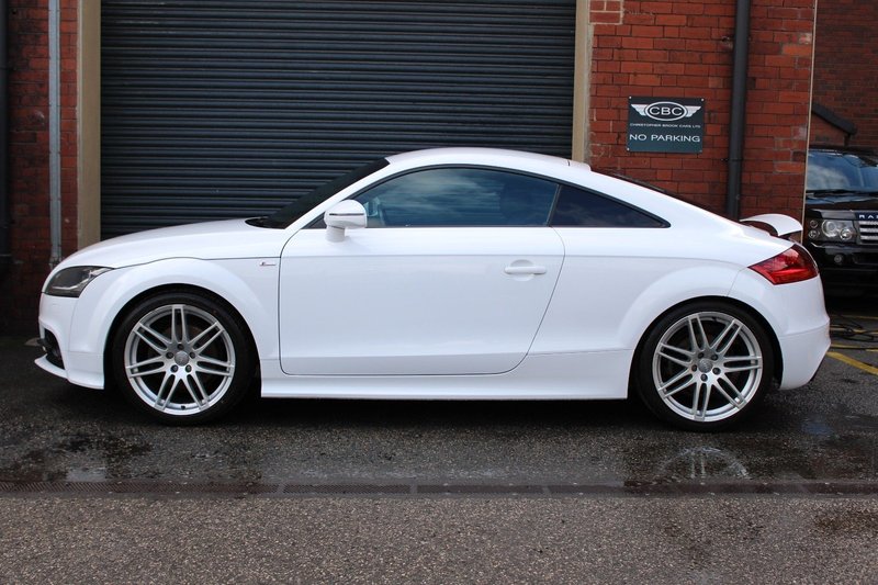 AUDI TT