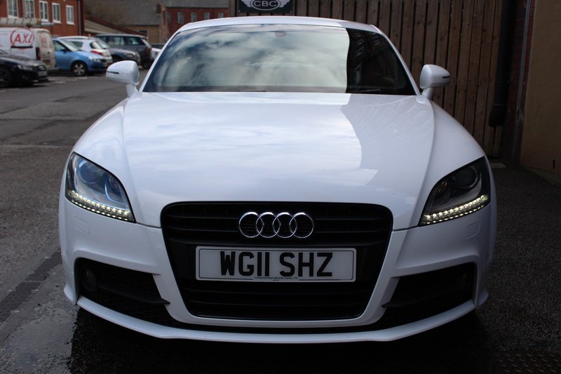 AUDI TT