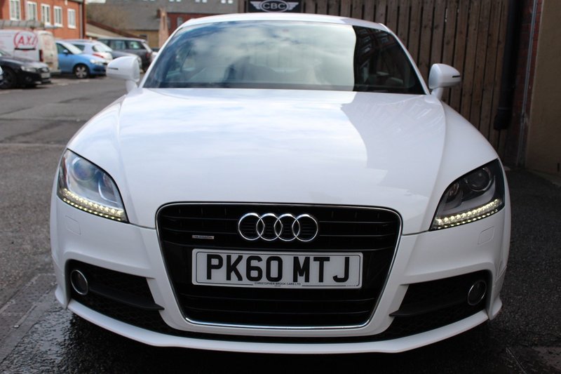 AUDI TT