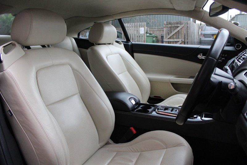 JAGUAR XK
