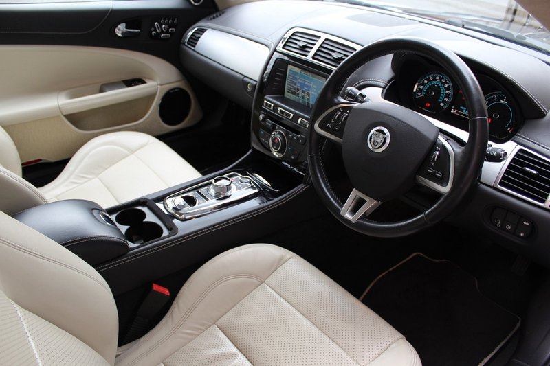 JAGUAR XK