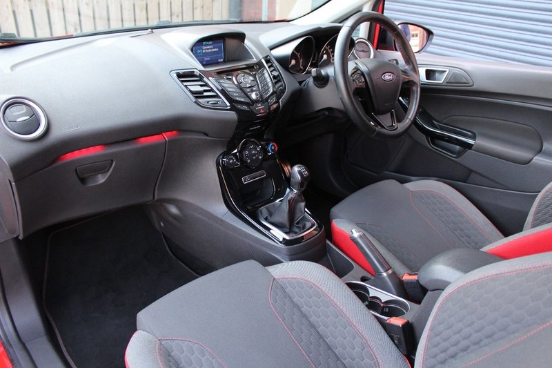 FORD FIESTA