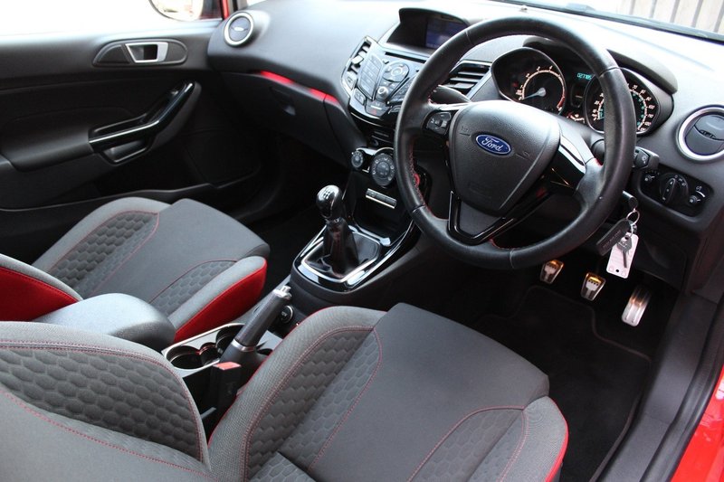 FORD FIESTA