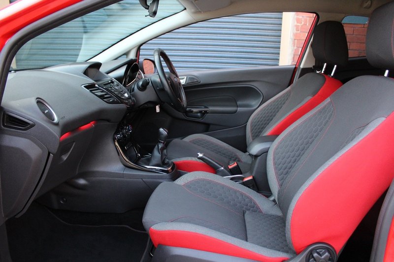 FORD FIESTA