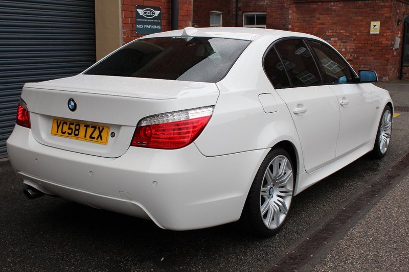 BMW 5 SERIES