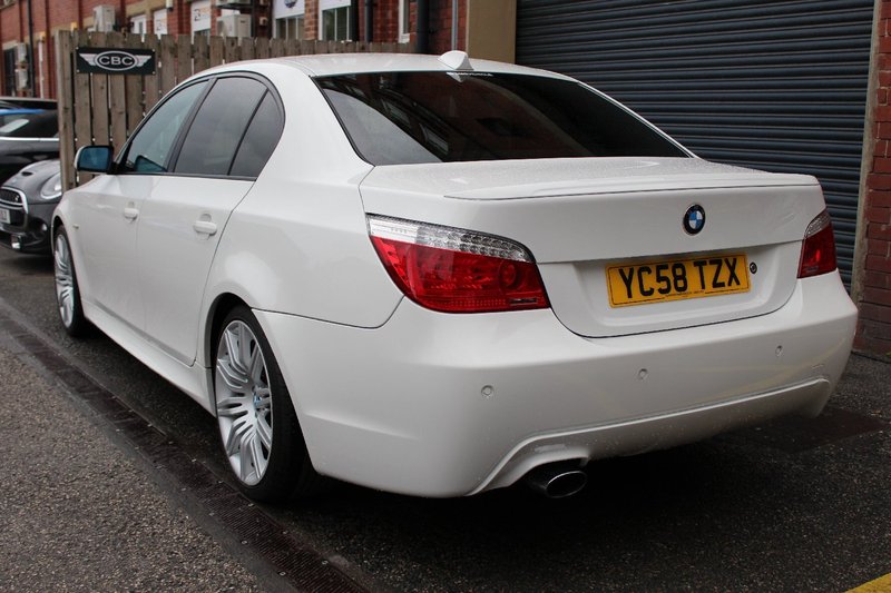 BMW 5 SERIES