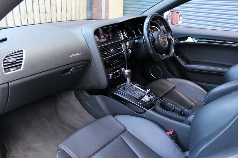 AUDI S5