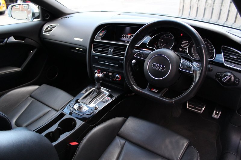 AUDI S5