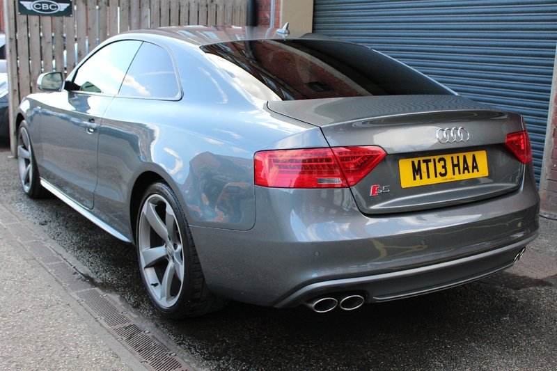AUDI S5