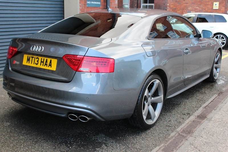 AUDI S5