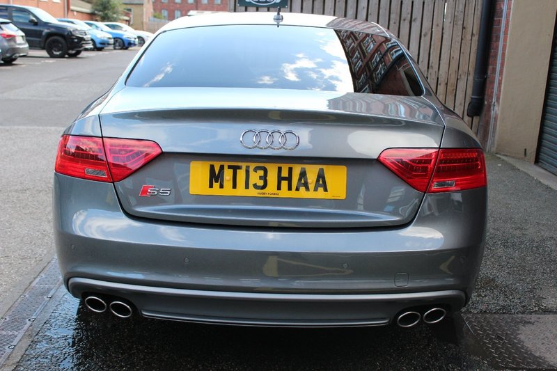 AUDI S5