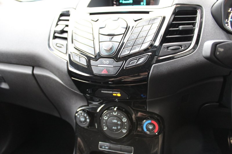 FORD FIESTA