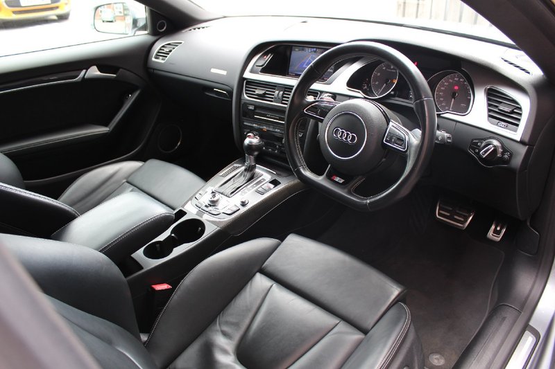 AUDI S5