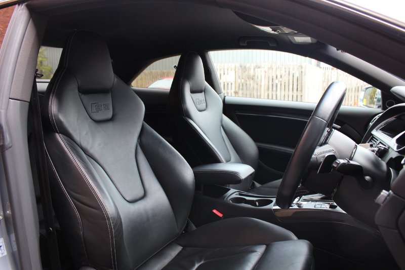 AUDI S5
