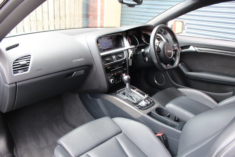 AUDI S5