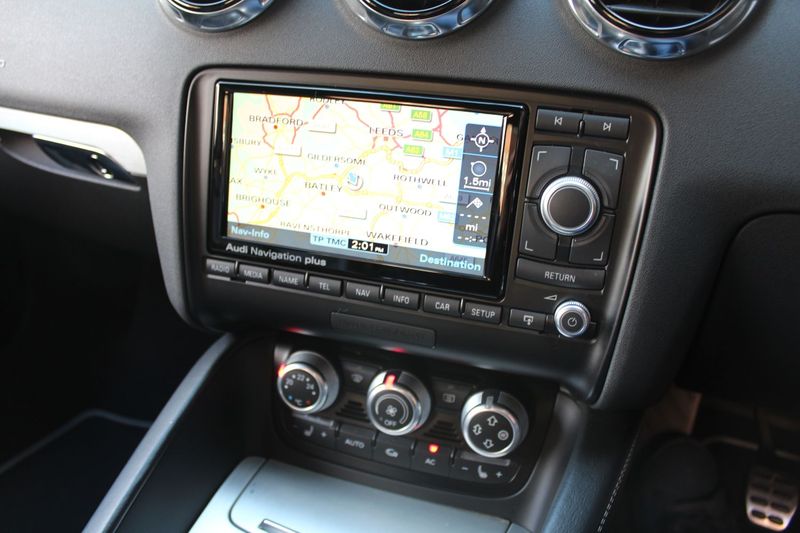 AUDI TT